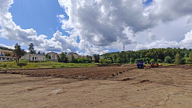 На Центральном стадионе в городе Новоуральск идут земляные работы