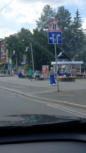 Двустороннее движение по улице Победы в городе Новоуральск